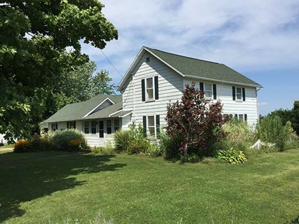 REAL ESTATE AUCTION - 1.5 STORY COUNTRY HOME ON 1.76 ACRES IN NOBLE COUNTY, INDIANA